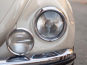 Oldtimer VW Käfer Scheinwerfer detail